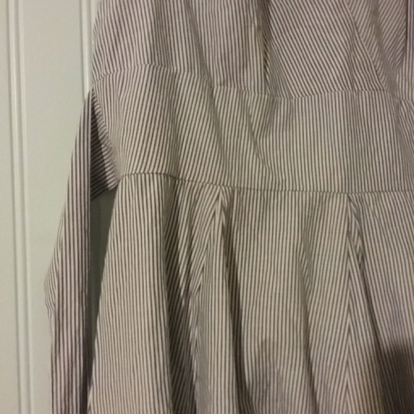 Double zero stripe dress. Medium - Picture 2 of 2